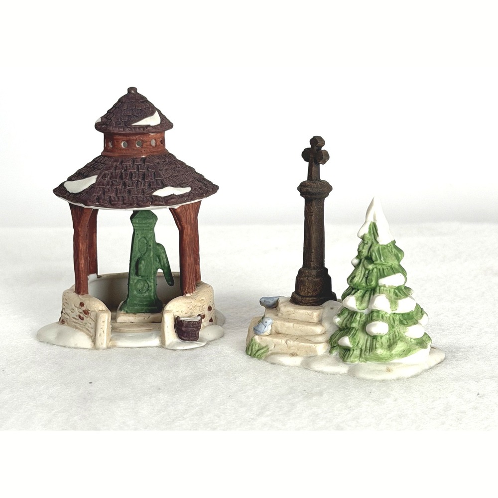 Dept 56 Dickens Village Village Well & Holy Cross 65471 Original Box